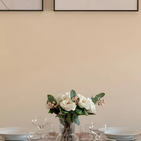 Wilczak Spacious With Free Garage By Renters شقة بوزنان