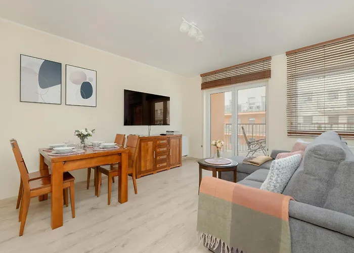 Wilczak Spacious With Free Garage By Renters Apartment