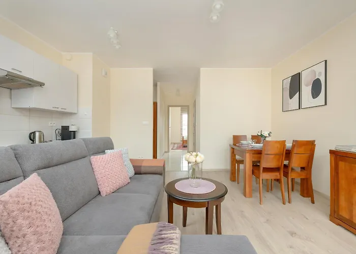 شقة Wilczak Spacious With Free Garage By Renters بوزنان